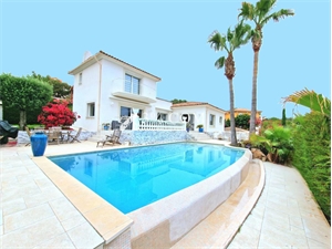 villa à la vente -   83700  SAINT RAPHAEL, surface 200 m2 vente villa - UBI428668859