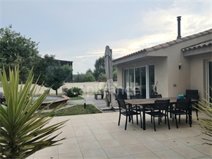 villa à la vente -   30700  UZES, surface 140 m2 vente villa - UBI428994134