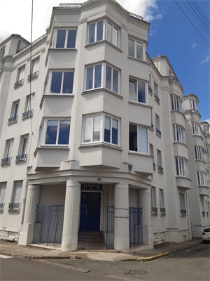 appartement à la vente -   16000  ANGOULEME, surface 139 m2 vente appartement - UBI432404693