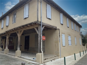 appartement ancien à la vente -   32140  MASSEUBE, surface 152 m2 vente appartement ancien - UBI433114757