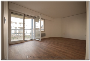 appartement à la vente -   64000  PAU, surface 43 m2 vente appartement - UBI436328474