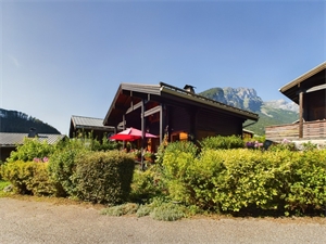 chalet à la vente -   74740  SIXT FER A CHEVAL, surface 48 m2 vente chalet - UBI437542085