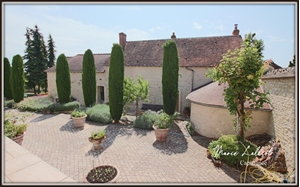 maison à la vente -   77300  FONTAINEBLEAU, surface 297 m2 vente maison - UBI441956018