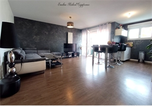 appartement à la vente -   33310  LORMONT, surface 68 m2 vente appartement - UBI443557958