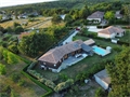 Maison en bois à la vente