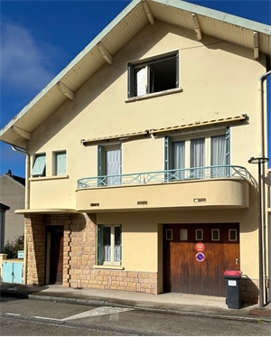 maison à la vente -   01100  OYONNAX, surface 210 m2 vente maison - UBI445847534