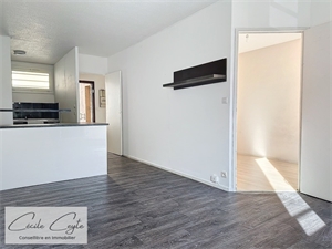 appartement à la vente -   38100  GRENOBLE, surface 41 m2 vente appartement - UBI446056040