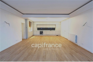 appartement bourgeois à la vente -   75007  PARIS 7EME ARRONDISSEMENT, surface 97 m2 vente appartement bourgeois - UBI448302308