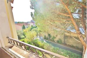 appartement à la location -   06250  MOUGINS, surface 30 m2 location appartement - APR698075