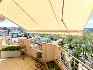 appartement à la vente -   42000  SAINT-ETIENNE, surface 92 m2 vente appartement - APR716612