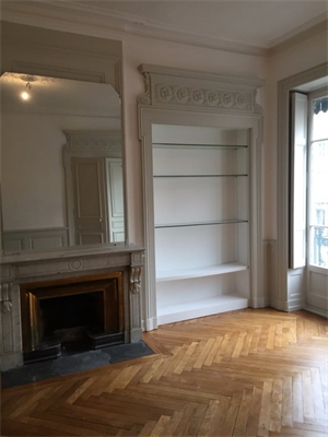 t3 à la location -   69006  LYON 6EME ARRONDISSEMENT, surface 113 m2 location t3 - UBI437864033