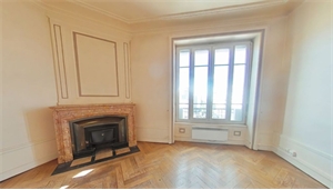 t3 à la location -   69100  VILLEURBANNE, surface 83 m2 location t3 - UBI443653835