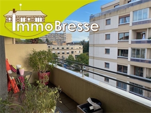 t2 à la location -   01000  BOURG EN BRESSE, surface 56 m2 location t2 - UBI441783053