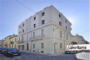 duplex-triplex à la vente -   30000  NIMES, surface 155 m2 vente duplex-triplex - UBI439480064