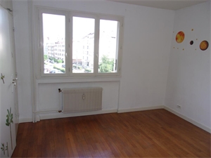 t3 à la location -   21000  DIJON, surface 70 m2 location t3 - UBI429985298