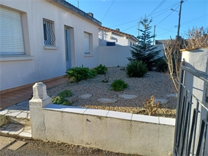 maison à la location -   85100  LES SABLES D OLONNE, surface 72 m2 location maison - UBI437520587