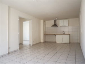 t2 à la location -   34500  BEZIERS, surface 47 m2 location t2 - UBI440383886