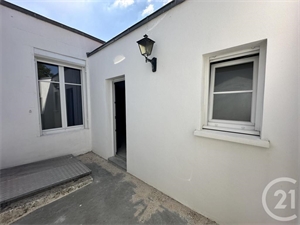 maison à la location -   17000  LA ROCHELLE, surface 40 m2 location maison - UBI442323746