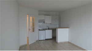 t2 à la location -   31270  CUGNAUX, surface 41 m2 location t2 - UBI442486349