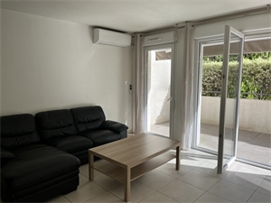 t2 à la location -   06800  CAGNES SUR MER, surface 43 m2 location t2 - UBI443206238