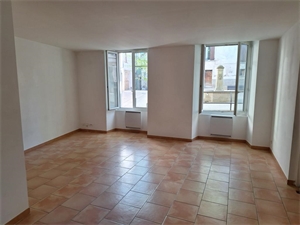 t2 à la location -   04100  MANOSQUE, surface 46 m2 location t2 - UBI444334970