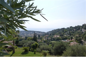 t4 à la location -   06190  ROQUEBRUNE CAP MARTIN, surface 113 m2 location t4 - UBI449967950