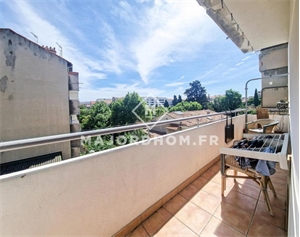 t4 à la vente -   13005  MARSEILLE, surface 90 m2 vente t4 - UBI427500560