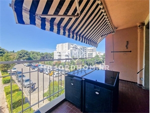 t4 à la vente -   13008  MARSEILLE, surface 81 m2 vente t4 - UBI444104873