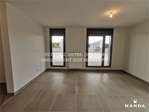 t4 à la location -   69190  SAINT FONS, surface 82 m2 location t4 - UBI440276534