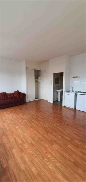 appartement à la vente -   64000  PAU, surface 26 m2 vente appartement - APR736821