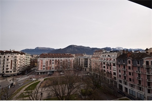 appartement à la vente -   74000  ANNECY, surface 76 m2 vente appartement - UBI413990411