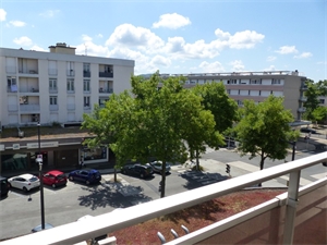 appartement à la vente -   63800  COURNON D AUVERGNE, surface 76 m2 vente appartement - UBI431644106