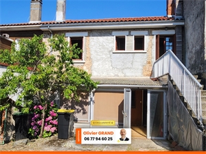 maison à la vente -   16150  CHABANAIS, surface 104 m2 vente maison - UBI432705722