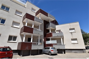 appartement à la vente -   04000  DIGNE LES BAINS, surface 49 m2 vente appartement - UBI437306300