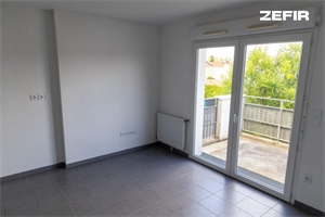 studio à la vente -   17200  ROYAN, surface 25 m2 vente studio - UBI430092491