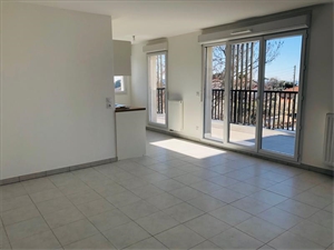 t3 à la location -   13014  MARSEILLE, surface 62 m2 location t3 - UBI443416223