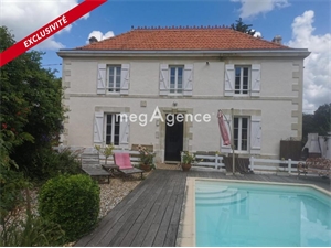 maison situee en campagne à la vente -   17600  LE GUA, surface 208 m2 vente maison situee en campagne - UBI437383091