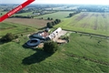 Maison située en campagne à la vente