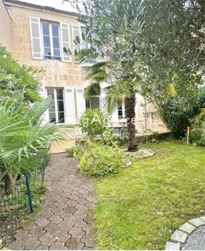 maison à la vente -   17100  SAINTES, surface 115 m2 vente maison - UBI442441406